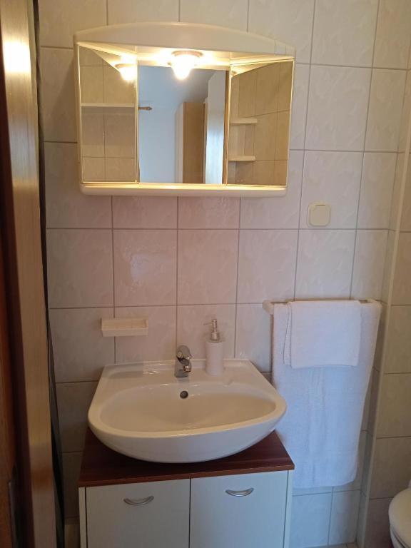 Apartments Dario クルク エクステリア 写真
