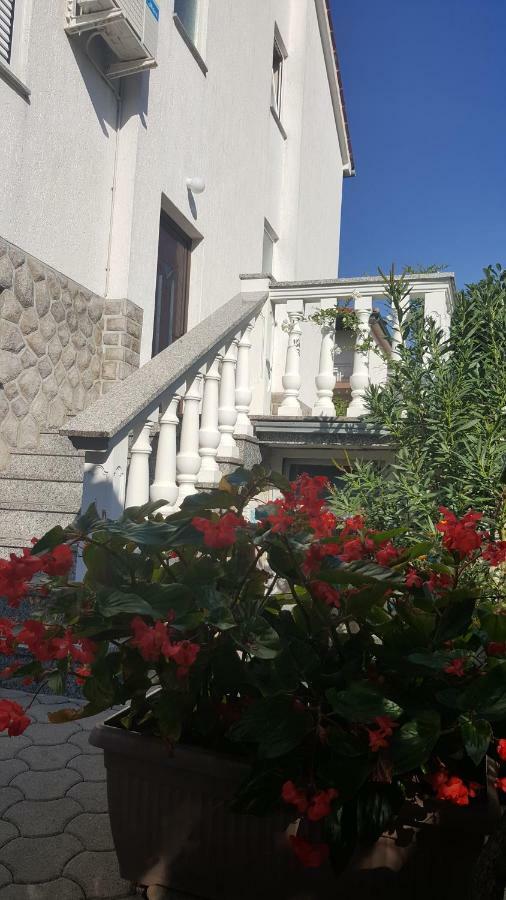 Apartments Dario クルク エクステリア 写真